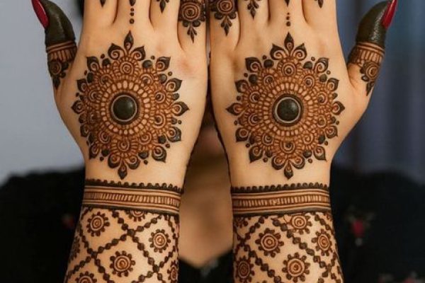 contemporary mehndi art in kolkata