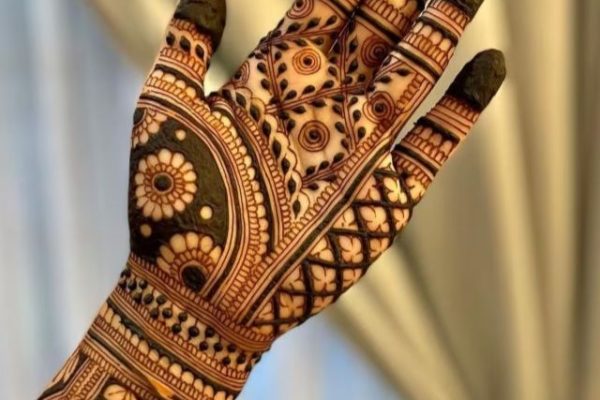 floral mehndi art in kolkata